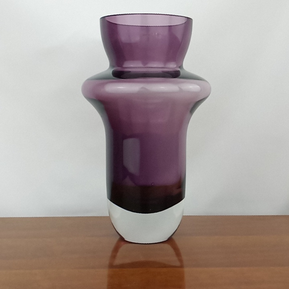 Vintage marquis by waterford 10" art glass amethyst vase